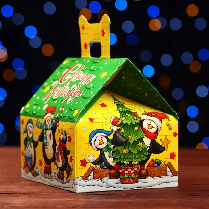 Подарочная коробка «Новогодние друзьяшки», 13.3×11.6×12.6 см Подарочная коробка «Новогодние друзьяшки», 13.3×11.6×12.6 см