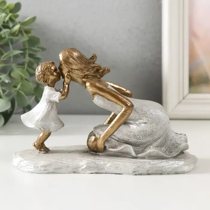 Сувенир полистоун "Мама с дочкой - нежность" 15,5х6,5х10 см