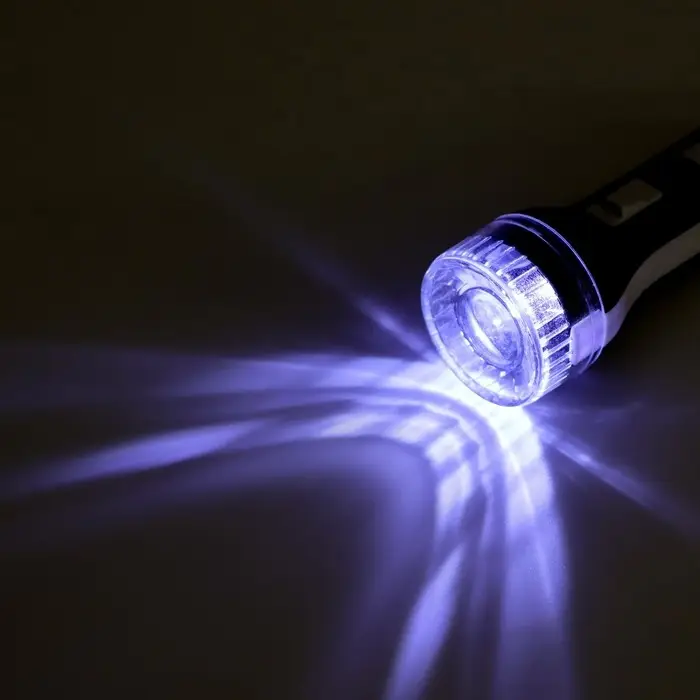 Фонарь ручной, AG3, черно-белый