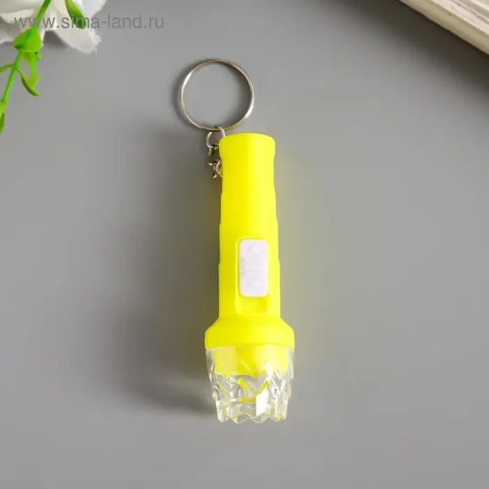 Фонарик брелок для ключей на кольце «Фигурный край», горит, 6.7×2×2 см, МИКС Фонарик брелок для ключей на кольце «Фигурный край», горит, 6.7×2×2 см, МИКС