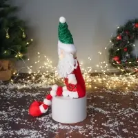 Игрушка мягкая &laquo;Дед Мороз в сияющем костюме с пуговками&raquo; 47&times;19 см, красно-зелёный
