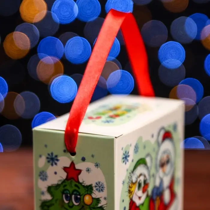 Подарочная коробка «Новогодняя компания», 11×6×11 см