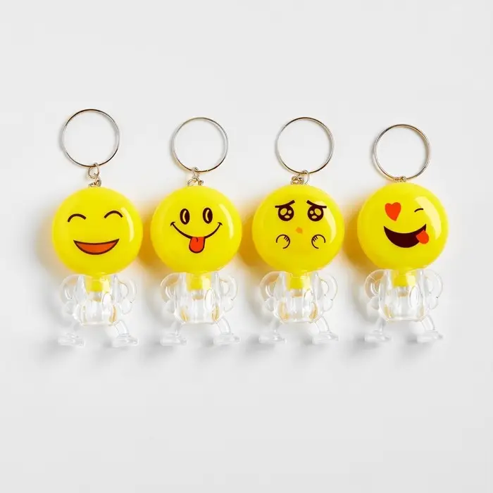 Фонарик брелок для ключей на кольце «Смайлик», 1 LED, 3×5.5 см Фонарик брелок для ключей на кольце «Смайлик», 1 LED, 3×5.5 см