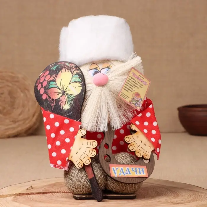 Оберег-домовой "Матвей с ложкой и подковой", 30х20х16 см МИКС