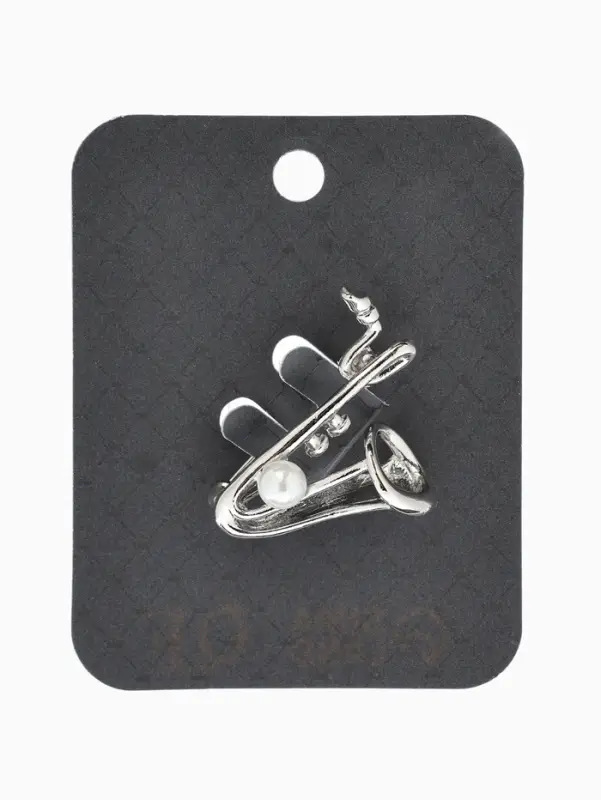 Брошь &laquo;Саксофон&raquo;, музыка, жемчуг, цвет белый в серебре