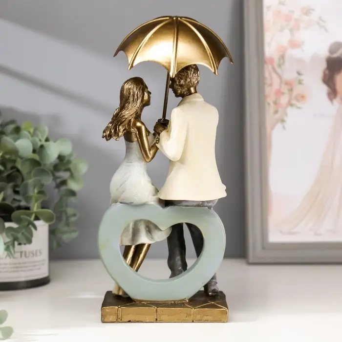 Фигурка полистоун романтика &laquo;Посиделки влюблённых под зонтом&raquo;, 26&times;9.5&times;11.5 см