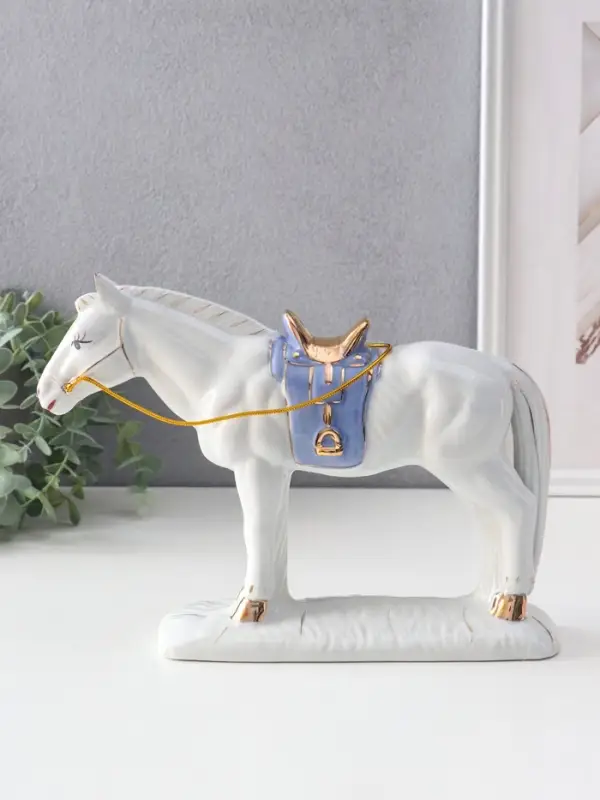 Сувенир керамика Сувенир керамика "Конь белый с голубым седлом" 25х6,7х19 см