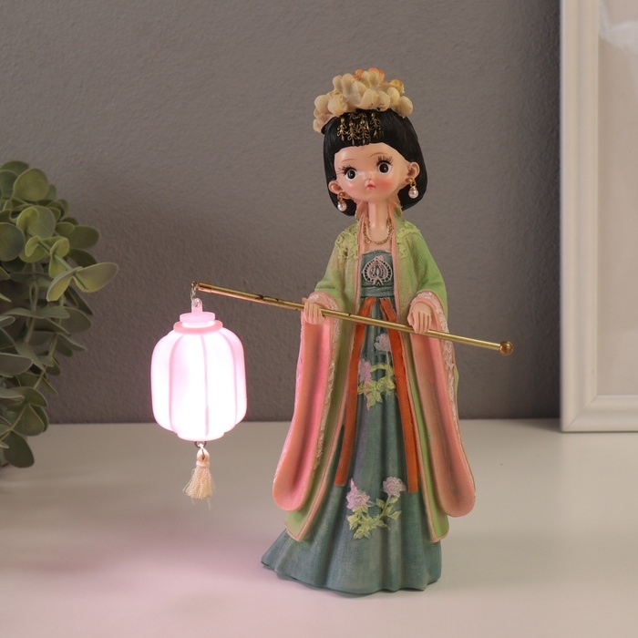 Сувенир полистоун свет  Сувенир полистоун свет "Девочка в кимоно с фонариком" зеленый 1хLR41 7,6х14х22 см