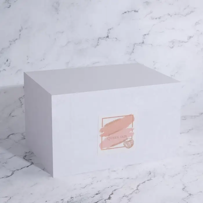 Стеклянная шкатулка для украшений с крышкой, зеркальным основанием, 14.5&times;8.5 см, прозрачная, чёрный каркас