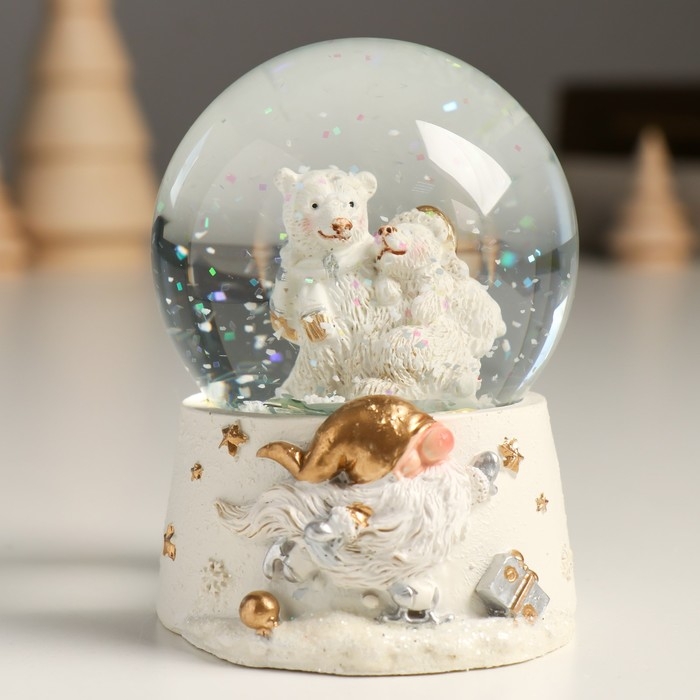 Сувенир полистоун водяной шар Сувенир полистоун водяной шар "Белые медведи" белый с золотом 7х8х9 см
