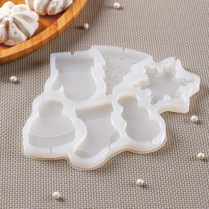 Силиконовый молд для леденцов и шоколада «Новогодние леденцы», 15×13 см, цвет прозрачный Силиконовый молд для леденцов и шоколада «Новогодние леденцы», 15×13 см, цвет прозрачный