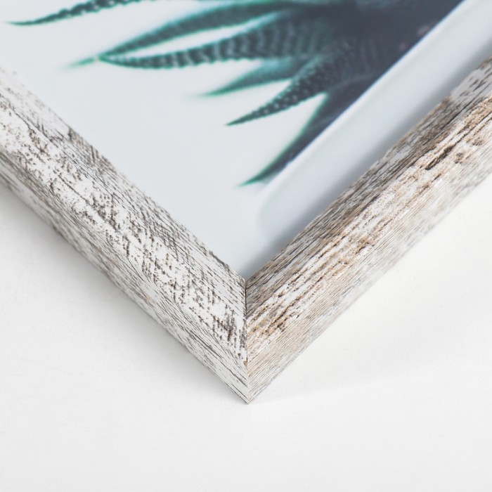 Фоторамка МДФ на 6 фото 10х15 см  Фоторамка МДФ на 6 фото 10х15 см "Белая состаренная" 29,5х46,5х2 см