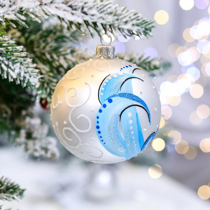 Ёлочная игрушка Шар «Дед Мороз и Снегурка», 80 мм, ручная роспись, стекло Ёлочная игрушка Шар «Дед Мороз и Снегурка», 80 мм, ручная роспись, стекло