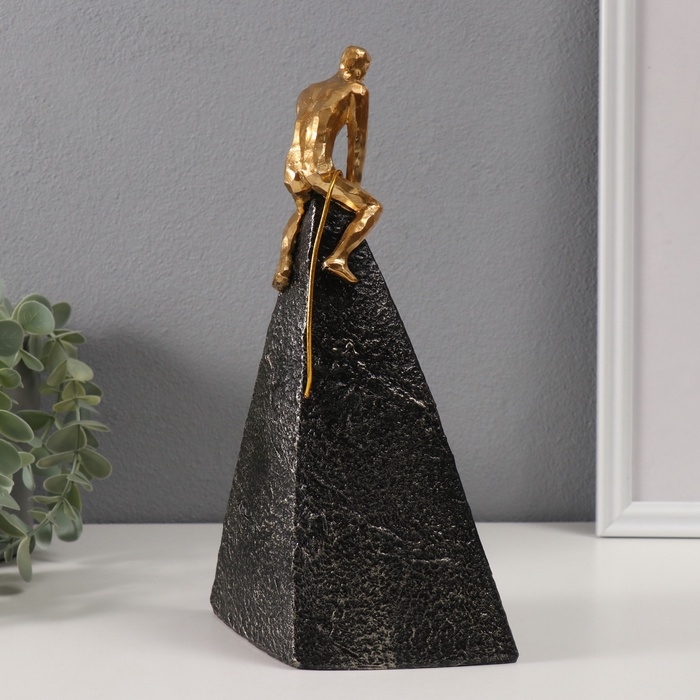 Сувенир полистоун  Сувенир полистоун "Абстракция. Тяжёлый труд" 9,5х16,3х27 см