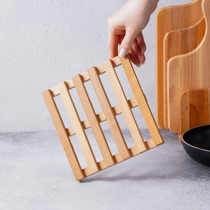 Подставка под горячее, решётка, массив бук, 18×18×2 см Подставка под горячее, решётка, массив бук, 18×18×2 см