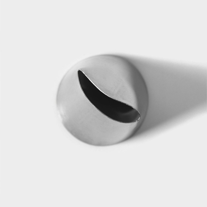 Насадка кондитерская KONFINETTA «Лепесток большой», d=3,4 см, выход d=3 см, нержавеющая сталь Насадка кондитерская KONFINETTA «Лепесток большой», d=3,4 см, выход d=3 см, нержавеющая сталь