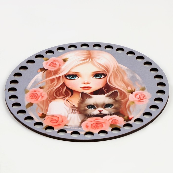 Донышки для вязания 2 в 1 «Девочка с котенком», круг 15 см, хдф 3 мм Донышки для вязания 2 в 1 «Девочка с котенком», круг 15 см, хдф 3 мм