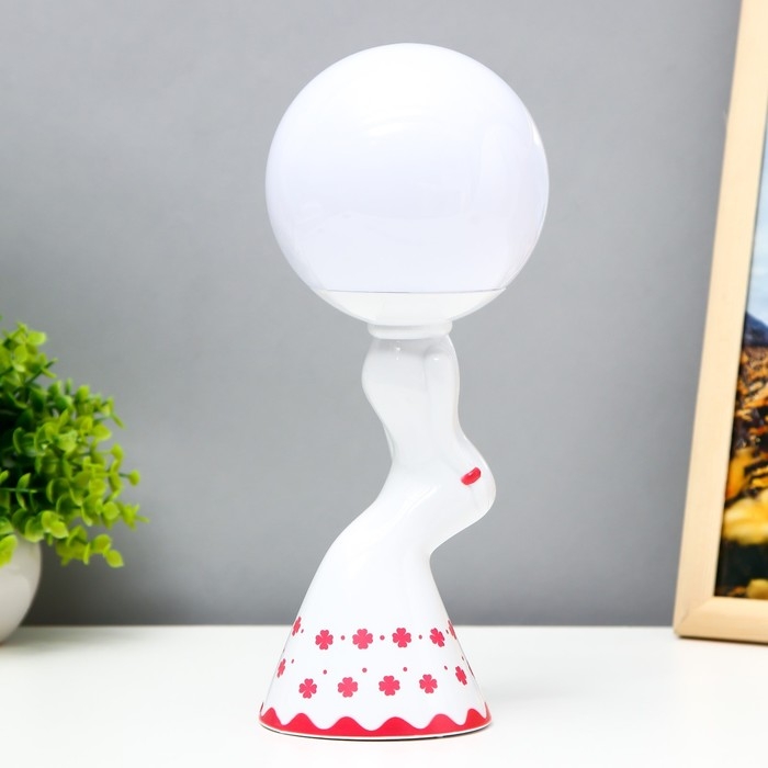 Светильник  Светильник "Силуэт" LED 3Вт 3000К белый 7,5х7,5х25 см RISALUX