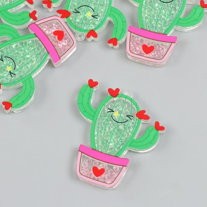 Шейкер для творчества акрил Шейкер для творчества акрил "Кактус в горшке с сердечками" с бисером 0,5х4,8х4,9 см