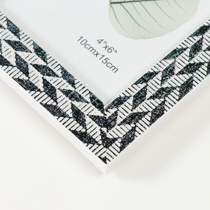 Фоторамка пластик 10х15 см "Двойная коса" чёрно-белая 13,5х18,7 см