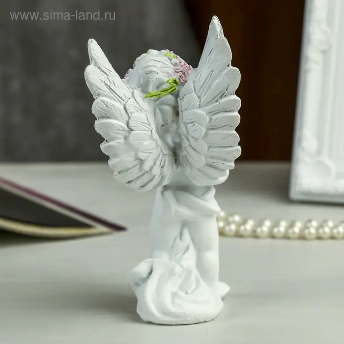 Фигурка полистоун &laquo;Ангел в розовом венке с сердцем из роз&raquo;, 15&times;7.8&times;5.5 см, МИКС