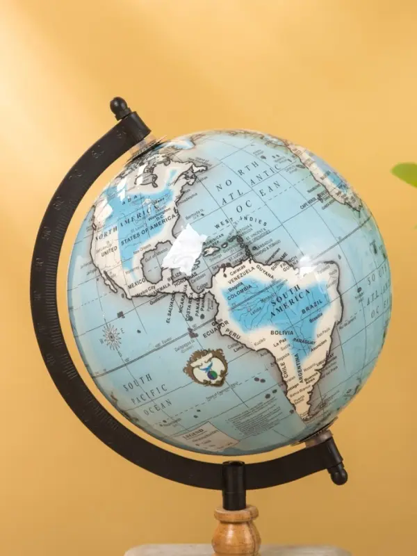 Глобус сувенирный 18х15х25 см, подставка мрамор Глобус сувенирный 18х15х25 см, подставка мрамор