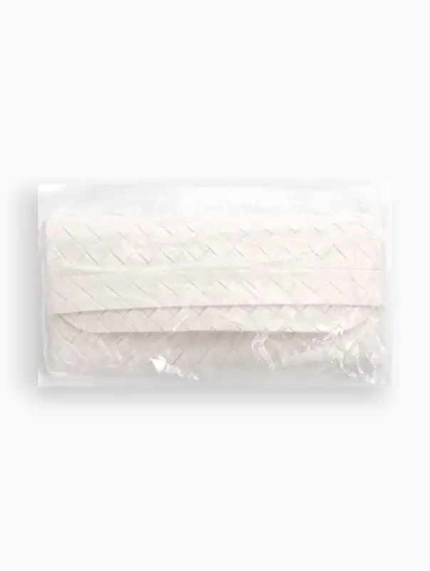 Футляр для очков на ремешке, однотонный, размер 16.5&times;1.8&times;7 см, молочный