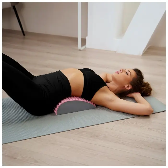 Массажный абмат (Abmat), подушка под поясницу 30&times;24&times;9.5 см, МИКС