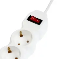 Удлинитель Luazon Lighting ECO, 3 розетки, 4.5 м, 16 А, 3500 Вт, ПВС 3&times;1 мм2, с заземлением, с выключателем