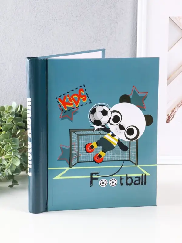 Фотоальбом 20 магнитных листов 23X28см, Фотоальбом 20 магнитных листов 23X28см, "Футбол" ,пер-т внутр.спираль