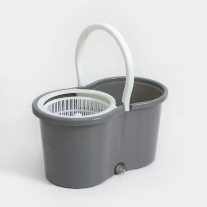 Швабра с отжимом и ведром на колёсиках с пластиковой центрифугой Доляна, 14 л, швабра, запасная насадка из микрофибры, МИКС