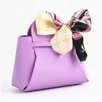 Кожанная подарочная сумочка 13 х12 х 5,5 см сиреневая