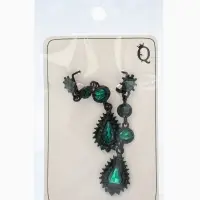 Серьги висячие со стразами &laquo;Вечерние&raquo; мадам, цвет изумрудный в чёрном металле, 7 см