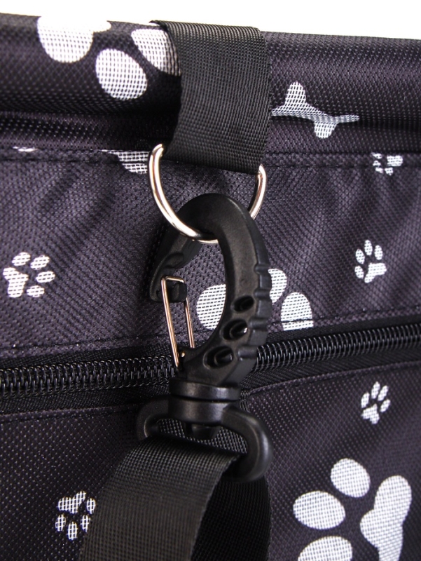 Автокресло для животных 40*30*25 см, чёрное с белыми лапками и косточками