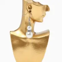 Бюст для украшений &laquo;Пол-лица&raquo;, мини, отверстие под серьгу, 6.6&times;6.8&times;11 см, золотой