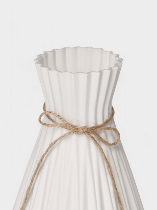 Ваза для цветов Arrows, пластик, 12×7×18 см, белая Ваза для цветов Arrows, пластик, 12×7×18 см, белая