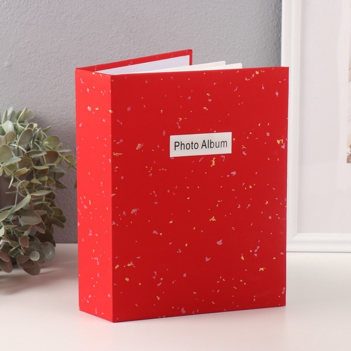 Фотоальбом на 200 фото 10х15 см Фотоальбом на 200 фото 10х15 см "В крапинку" матовый, красный 6,5х17,5х23 см