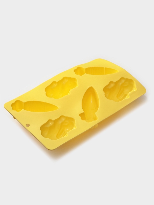 Форма для выпечки Доляна «Кролики. Морковка», силикон, 6 ячеек, 26,6×16,3×3,9 см, жёлтая