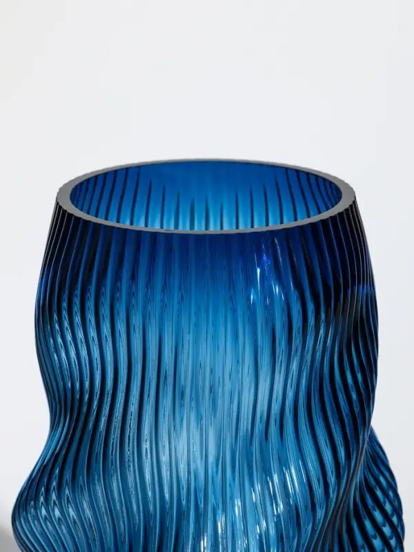Ваза стекло настольная  Ваза стекло настольная "Ванесса" волны, 24х12 см, синий