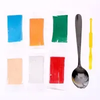 Декор кружки и ложки полимерной глиной на новый год &laquo;Зайка и подарок&raquo;, набор для творчества