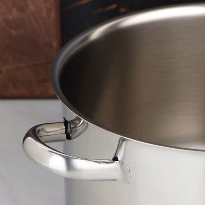 Кастрюля цельнотянутая «Профи», 9 л, d=28 см, металлическая крышка Кастрюля цельнотянутая «Профи», 9 л, d=28 см, металлическая крышка