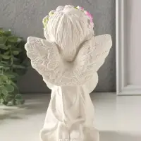 Фигурка гипс &laquo;Ангел с сердечком на коленях&raquo;, 18&times;11&times;8 см, белый с росписью