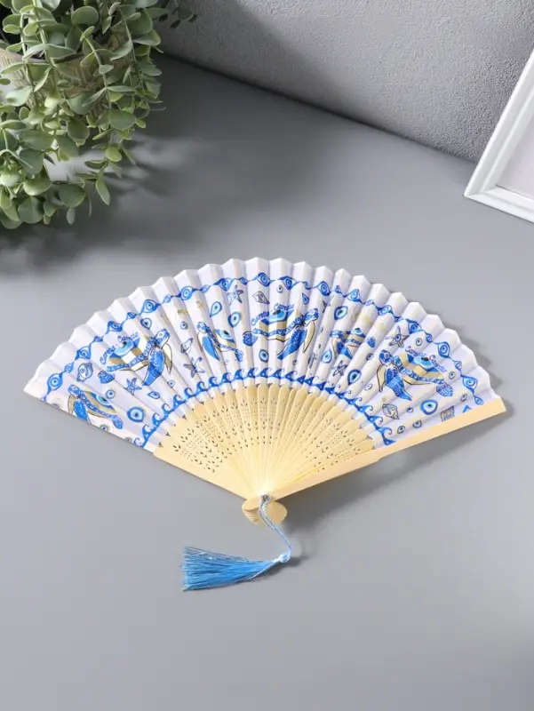 Веер складной с кисточкой &laquo;Черепахи&raquo;, белый с золотом, 23 см