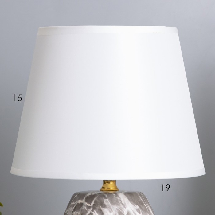 Лампа настольная Лампа настольная "Валерия" 1х40Вт Е14 черный/белый 20х20х31см