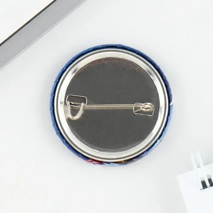 Значок закатной аниме «Девушка с веером», d = 3,8 см Значок закатной аниме «Девушка с веером», d = 3,8 см