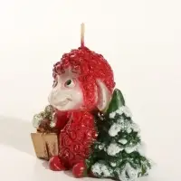 Свеча новогодняя "Овечка с ёлочкой" 7,5х5,5х7,5 см, бордовый
