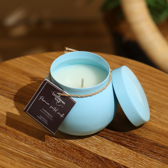 Свеча ароматическая в баночке 150 гр, парафин, lemongrass Свеча ароматическая в баночке 150 гр, парафин, lemongrass