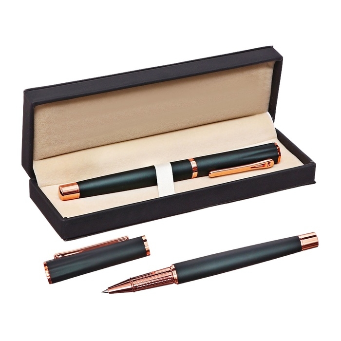 Ручка подарочная роллер в кожзам футляре Софтач корпус зеленый/медь Ручка подарочная роллер в кожзам футляре Софтач корпус зеленый/медь