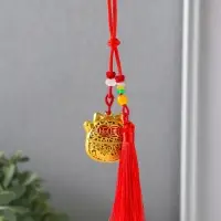 Подвеска металл &laquo;Манэки-нэко с кисточкой&raquo;, красный с золотом, 1.5&times;4&times;14 см