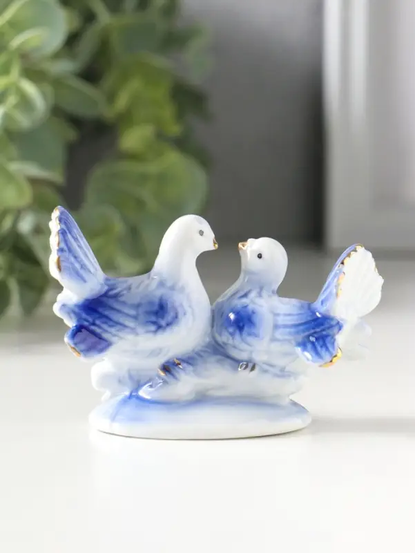 Фигурка керамика под фарфор &laquo;2 голубка&raquo;, синие, 5.5&times;8 см